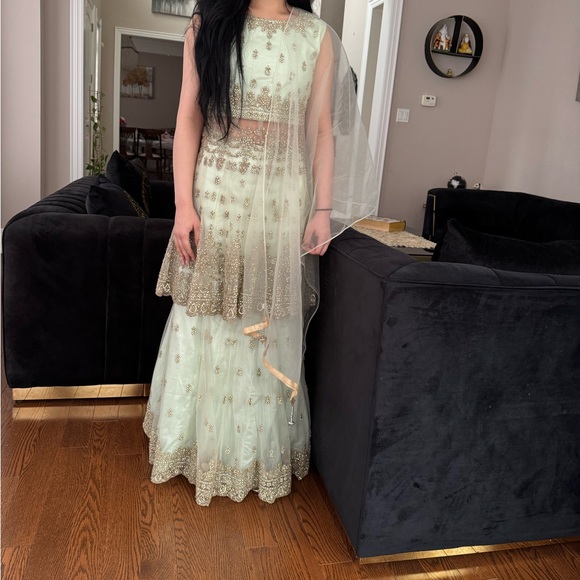 Indian Pakistani style lengha - Picture 9 of 9